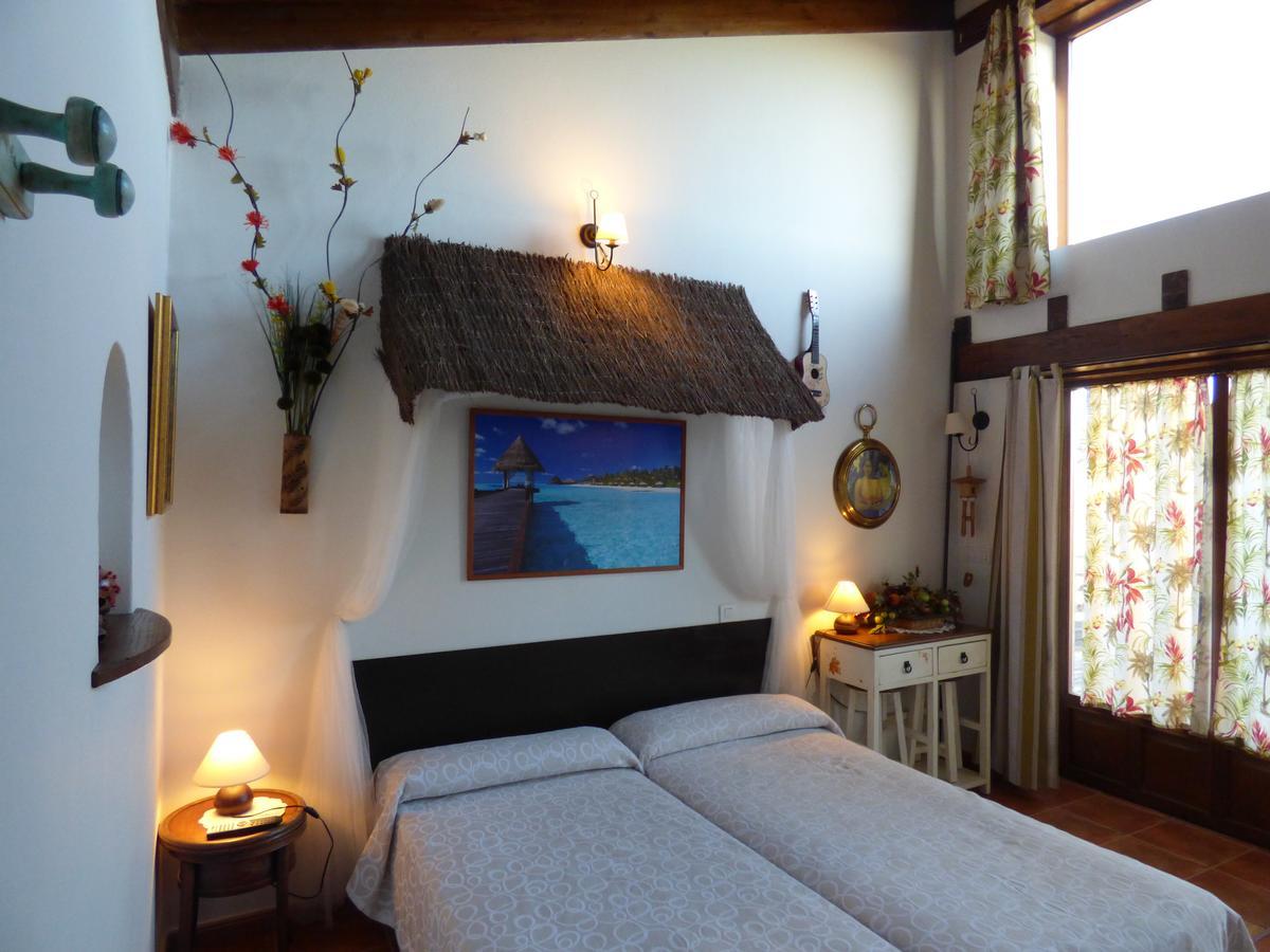 Hotel Rural Bioclimático Sabinares del Arlanza Puentedura Quarto foto